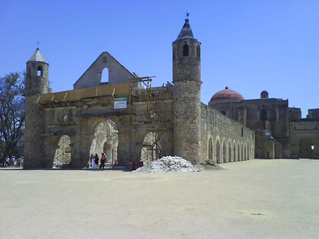Exconvento de Santiago Apóstol en Cuilápam de Guerrero, Oaxaca