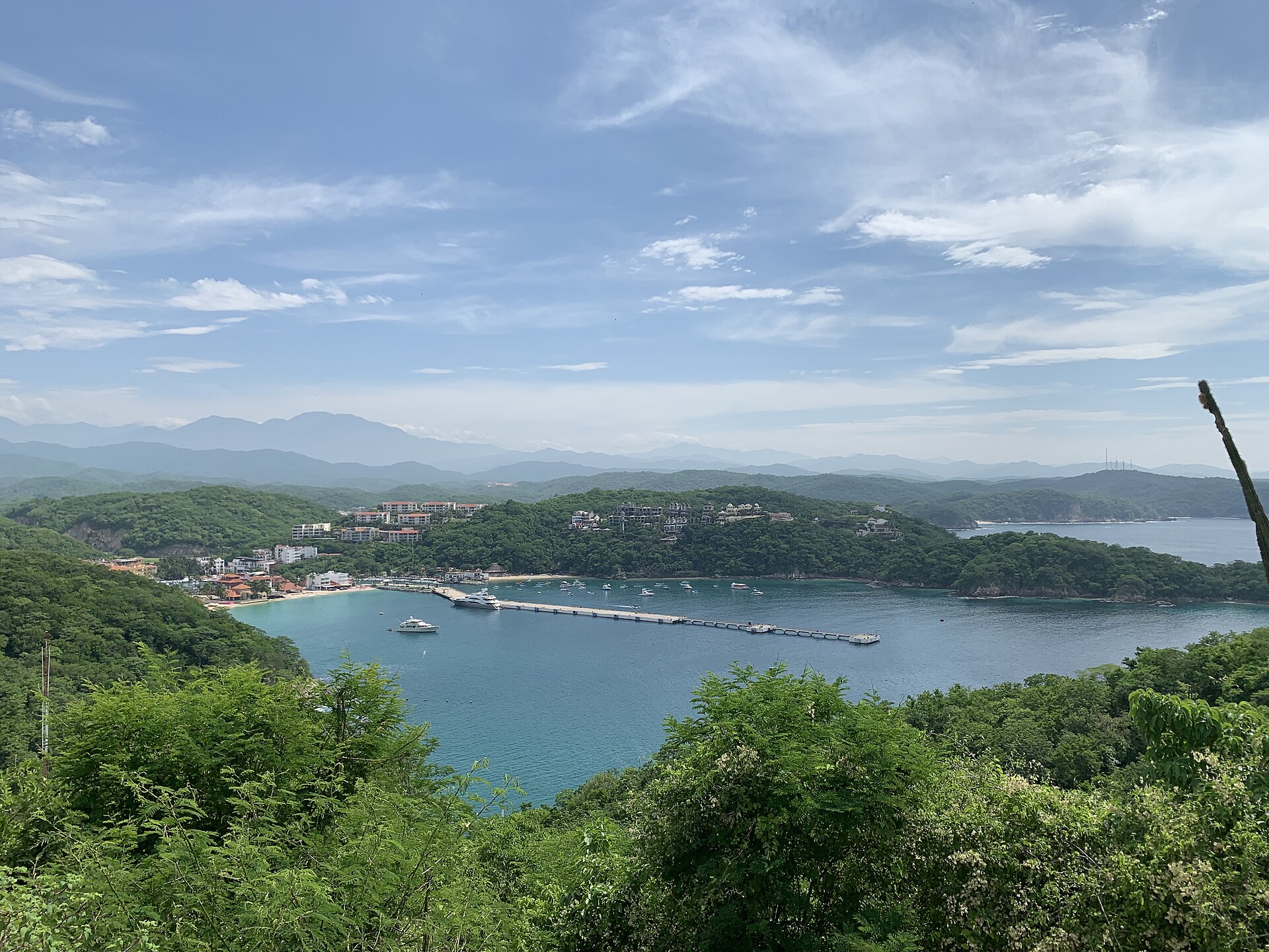 Bahía de Santa Cruz en Huatulco en Santa María Huatulco, Oaxaca
