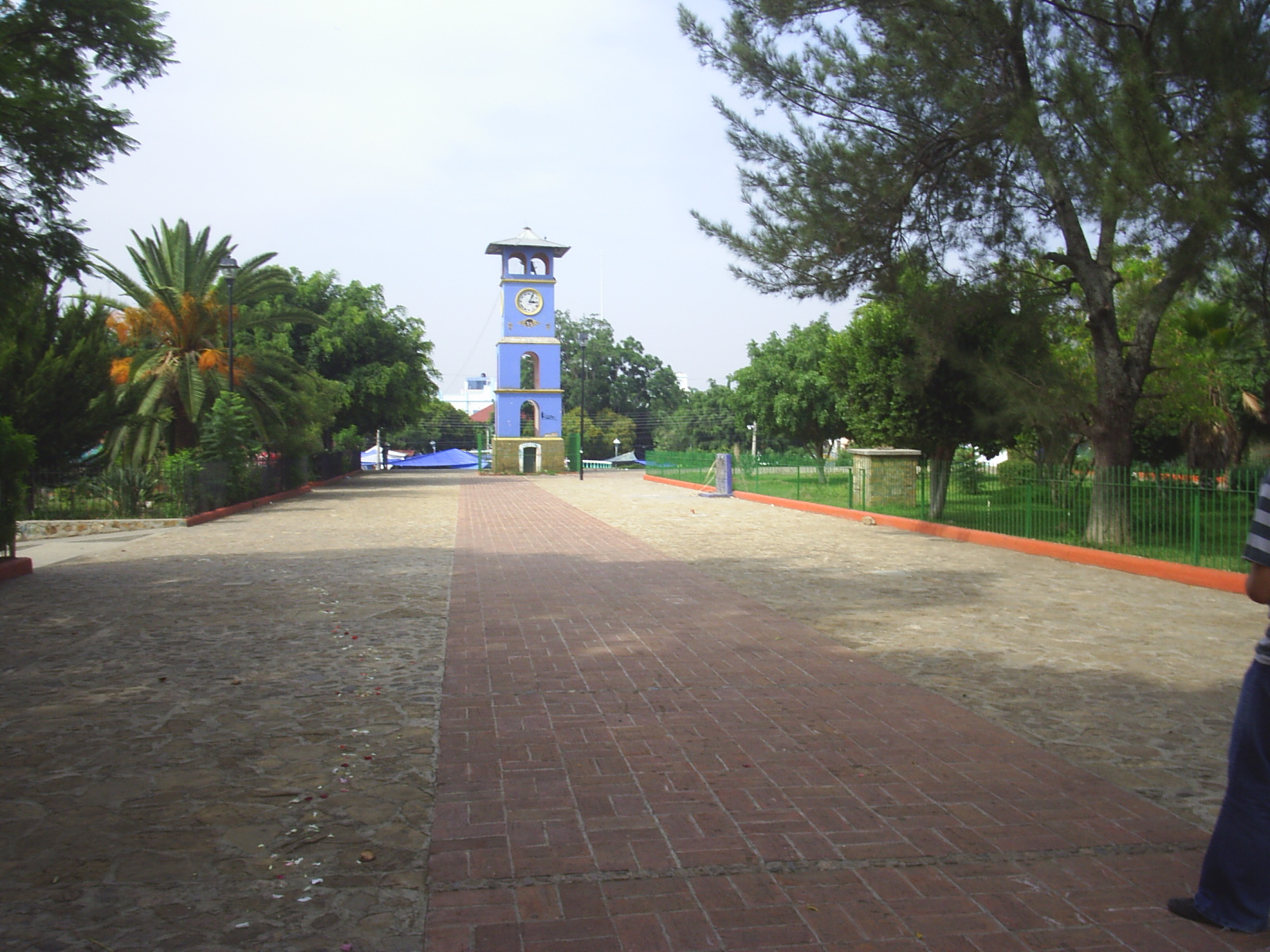 Reloj de la plaza en Villa de Zaachila, Oaxaca